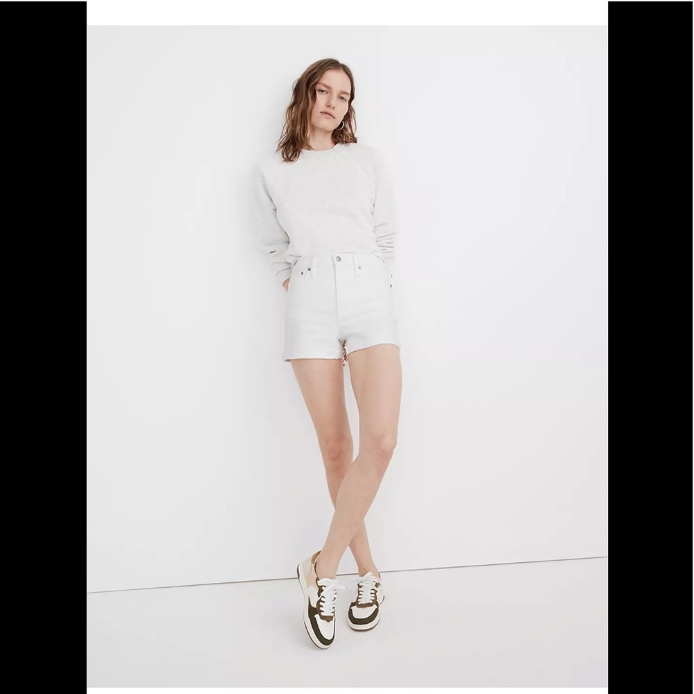 Madewell High Rise Denim Shorts (white) size 28